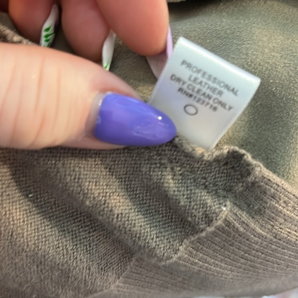 9/15 Saks Fifth Avenue Vest Leather Suede Wool Pockets Tan Medium Open Front - Picture 7 of 8